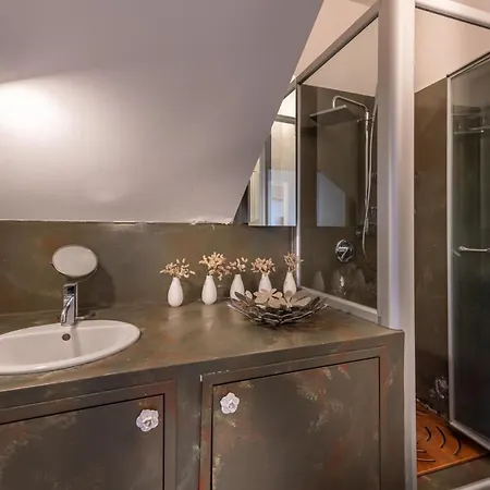 Meridiana Luxury Property In Villa *