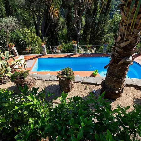 Villa Meridiana Luxury Property In *