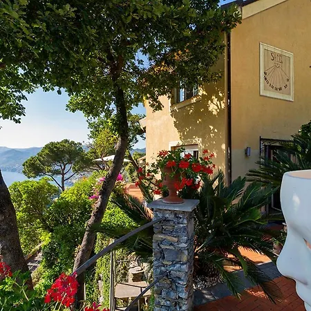Meridiana Luxury Property In Camogli